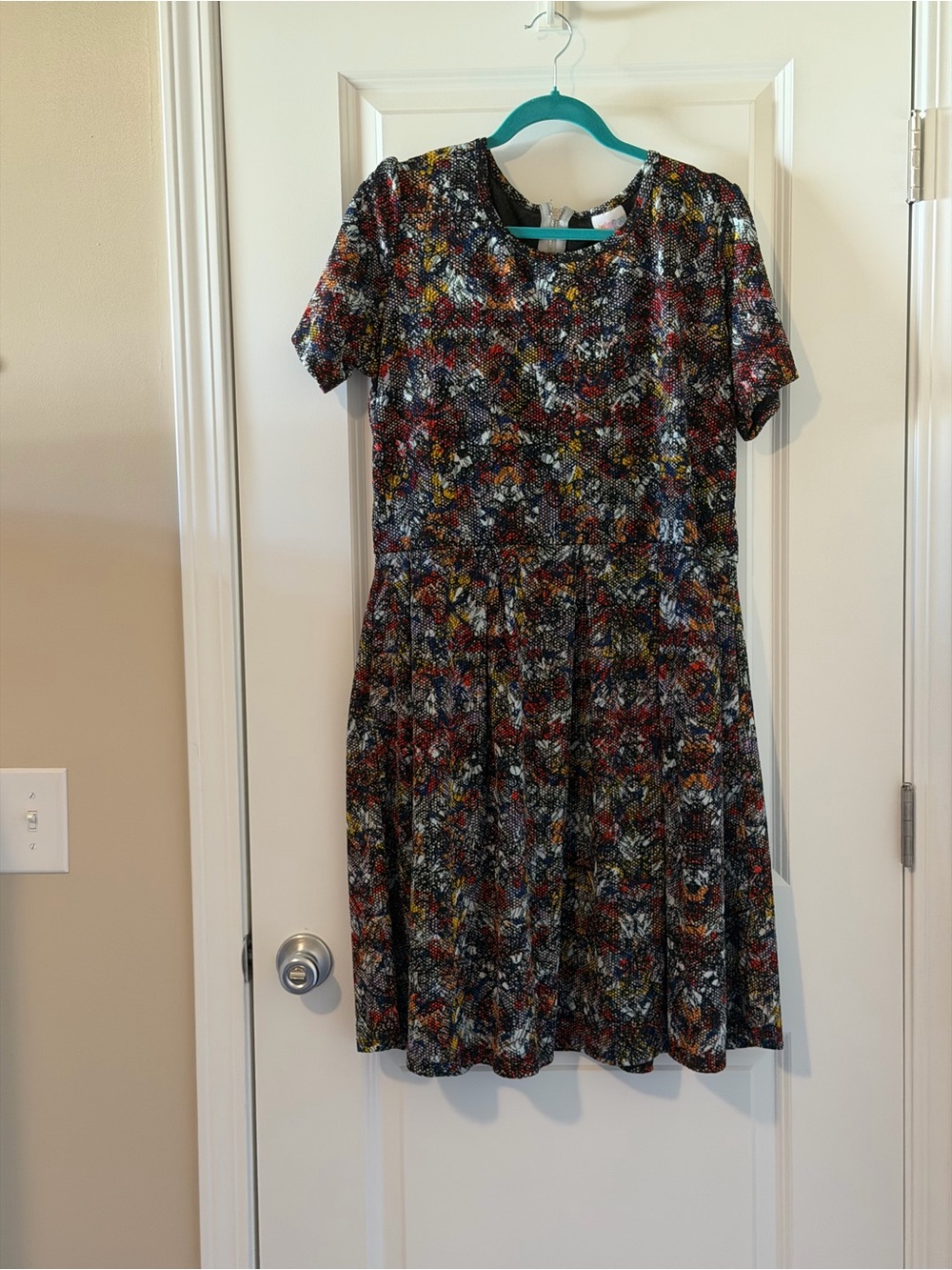 LuLaRoe Multicolor Short Sleeve Print Dress in Black, Red, Yellow, Blue, Cream
